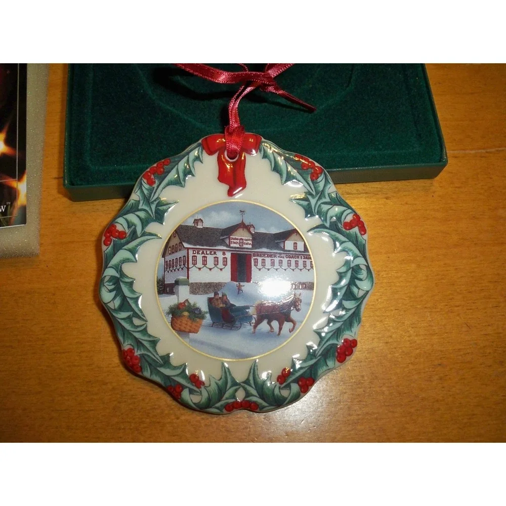 Longaberger 1999 Collectors Club Christmas Ornament Riding‎ Through The Snow
